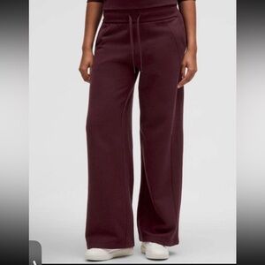 Lululemon Scuba Mid-Rise Wide-Leg Pant *Tall Garnet XXXS 2/4